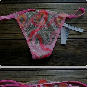 IN DESPERATE SEARCH OF THE BRA THAT GOES WITH THESE! 32DDD, 34DD,34DDD,36C!